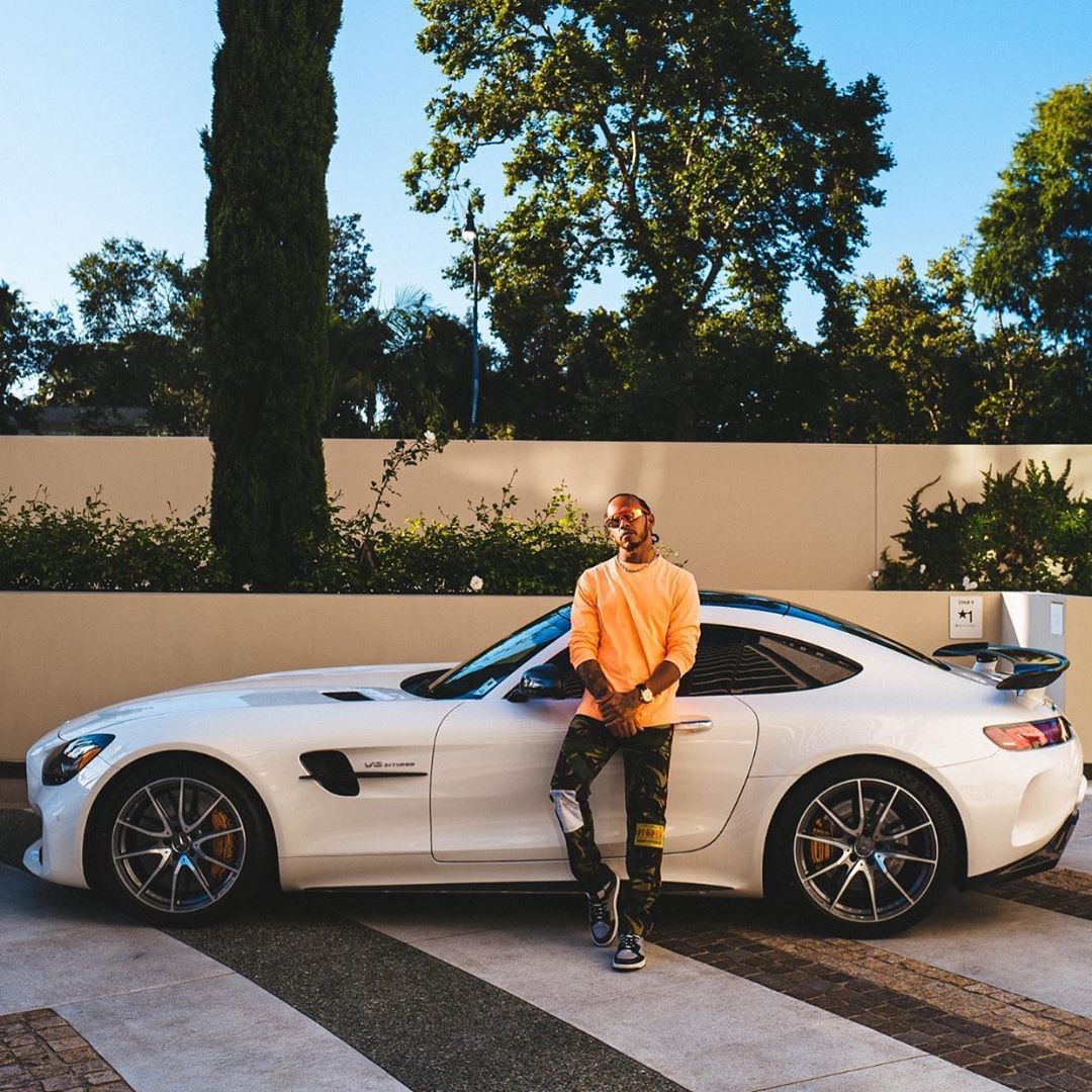 全世界「最快的男人」都买了哪些车?