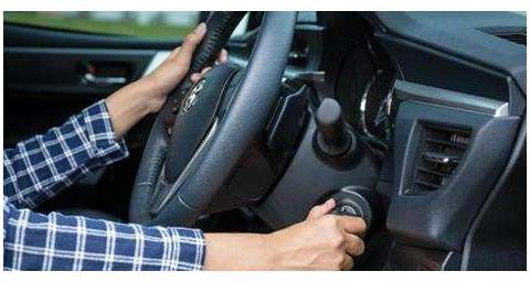 汽车总出现打不了火，电瓶是不是要换新的？老师傅：先查查这4点