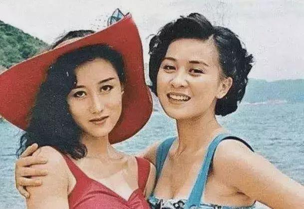 赌王有四房太太为啥偏偏容不下利智? 网友: 虽长得美但气场不正