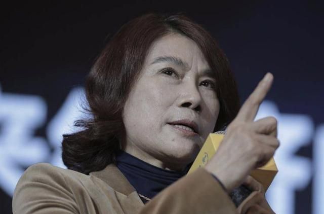 铁娘子董明珠造车梦碎?“国产埃尔法”停产,网友:100亿打水漂