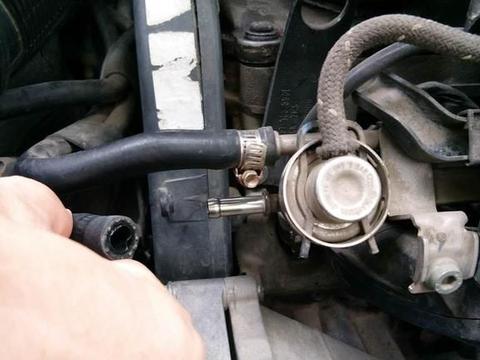 怠速时车子总抖不停？老司机一语点破：八成是这3处出问题了