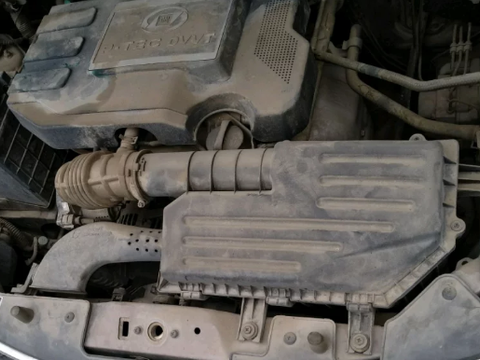 原车的防冻液能用多久？修理工：最后一个解释，气缸坏了才后悔