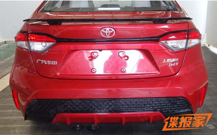 长安马自达CX-30开启预售;VV7 GT巴博斯版设计草图曝光