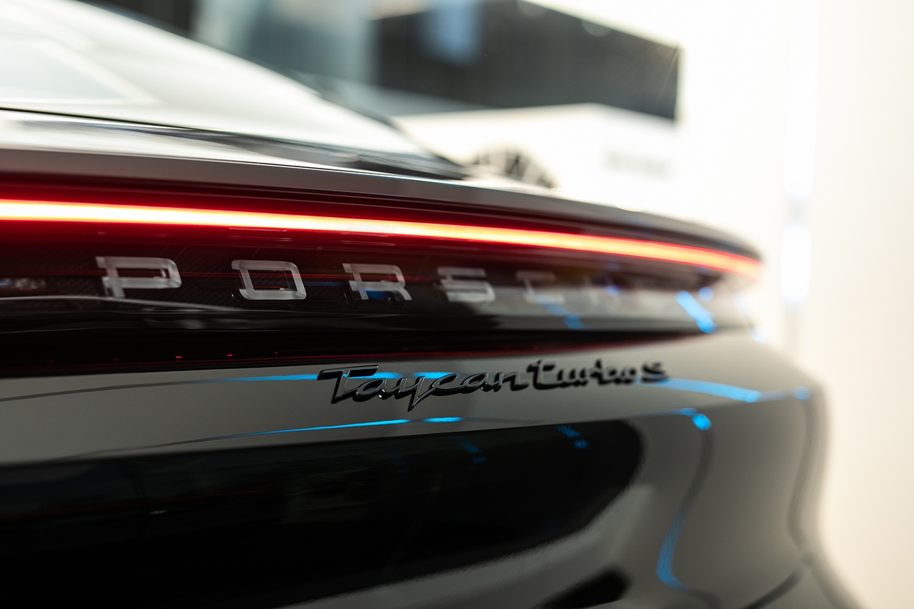 全新保时捷Taycan Turbo S及Taycan Turbo  杭州正式上市