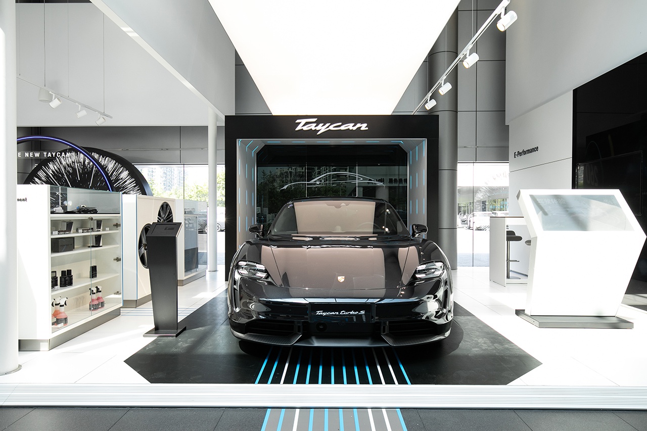 全新保时捷Taycan Turbo S及Taycan Turbo  杭州正式上市