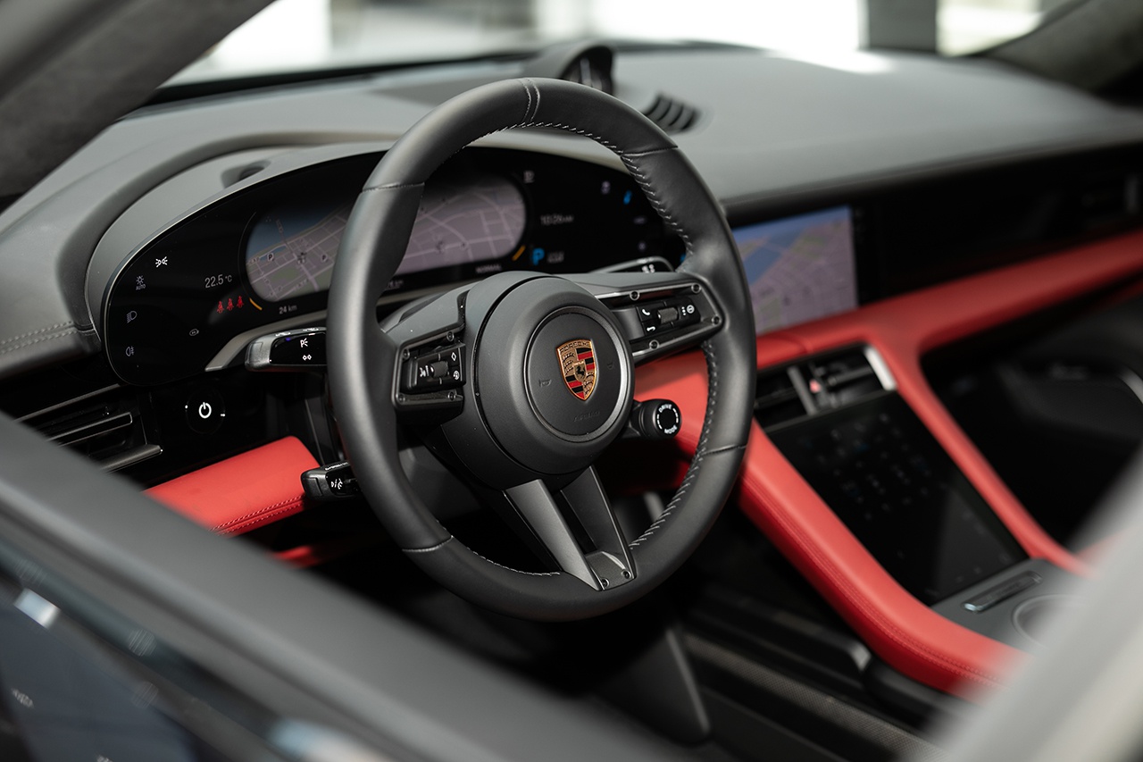 全新保时捷Taycan Turbo S及Taycan Turbo  杭州正式上市