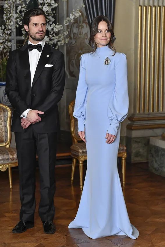 从“野模”到嫁给最帅王子:这个冲去疫情前线的王妃,逆袭了!