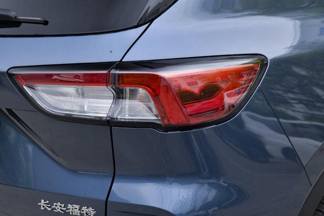 比四驱版起步便宜1万,新款长安福特锐际值不值得买?