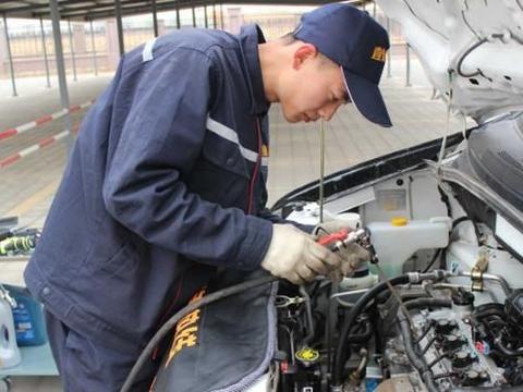 不管你开的什么车，这些孔要及时清理！越开越有劲，越来越省油