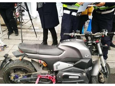 超标电动车主的又一难题，就算允许上牌办证，钱从哪里来？