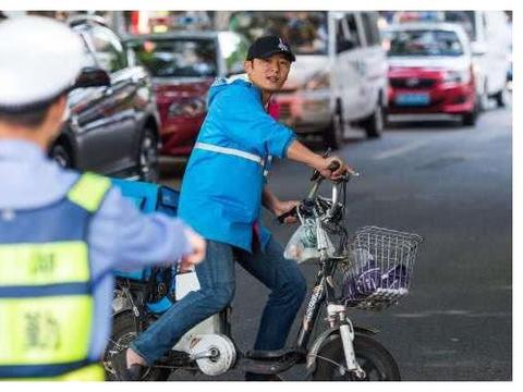 电动车的“替代品”，不用烧油不用充电，8块钱能跑100多公里