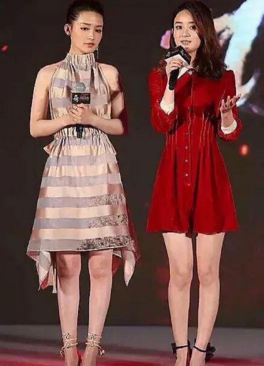 赵丽颖李沁罕见同框,高清镜头下真实腿型成亮点:我没眼花吧?