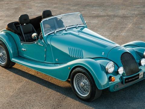 全新一代摩根Plus 4发布，复古车型来袭