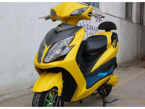 电动车充电，用完再充好还是随用随充好？修车工：很多人都做错了