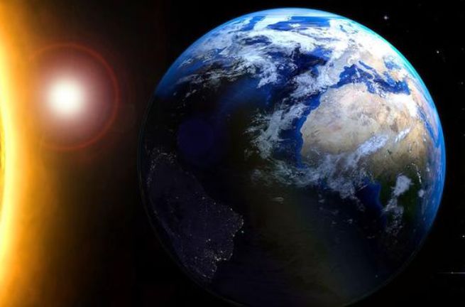 太阳寿命还有50亿年,那人类还能在地球上生活多久?专家给出答案