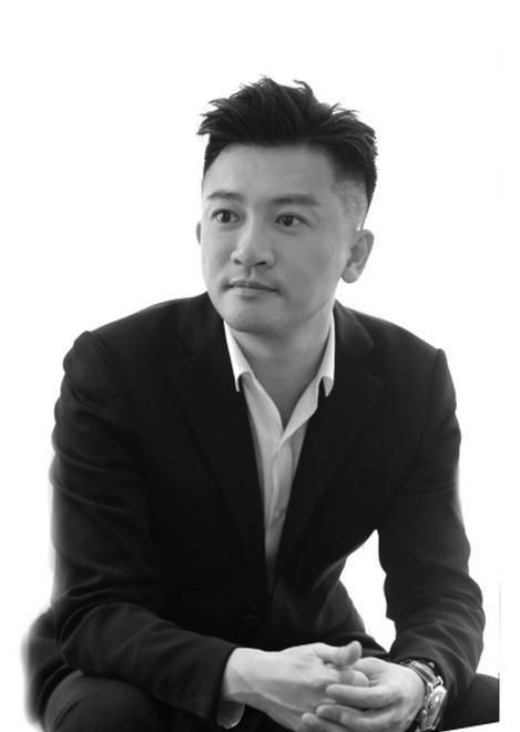 前段时间有短视频合集苏有朋年轻时的盛世美颜,很多网友表示自己看着
