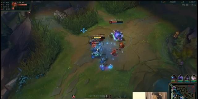 上单武器有克星？Theshy韩服上单酒桶，打的武器没脾气