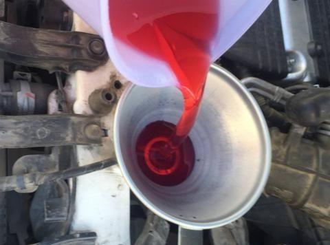 变速箱油的更换周期是多久？老司机：看准时间，过早过晚都伤车