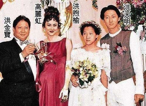 1991年,被洪金宝抛弃的妻子曹恩玉,现在过得如何?