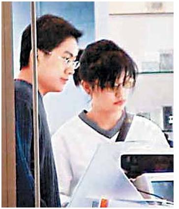和赵薇相恋3年后,叶茂青转身娶了赵薇闺蜜,今他和赵薇关系如何?