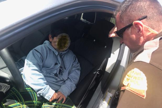 美国高速路一汽车龟速行驶被拦停,司机仅5岁:我想去买兰博基尼