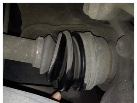 汽车零部件坏啥换啥？这些部件没坏也得换，否则损车！