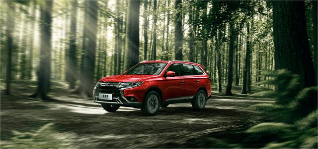 售15.98万起,2020款三菱欧蓝德上市