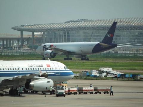 奥迪在机场停车5年，停车费达34万，工作人员：车开一分都不收