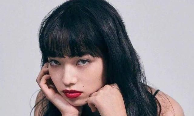 绝美 富江刘海 加上小松菜奈的脸 谁看了不沦陷