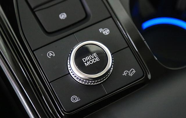 全新探险者实拍:30多万的纵置后驱中大型SUV,还有谁?