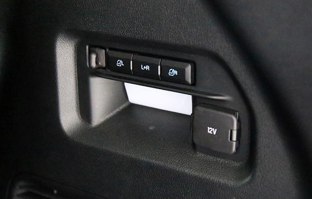 全新探险者实拍:30多万的纵置后驱中大型SUV,还有谁?