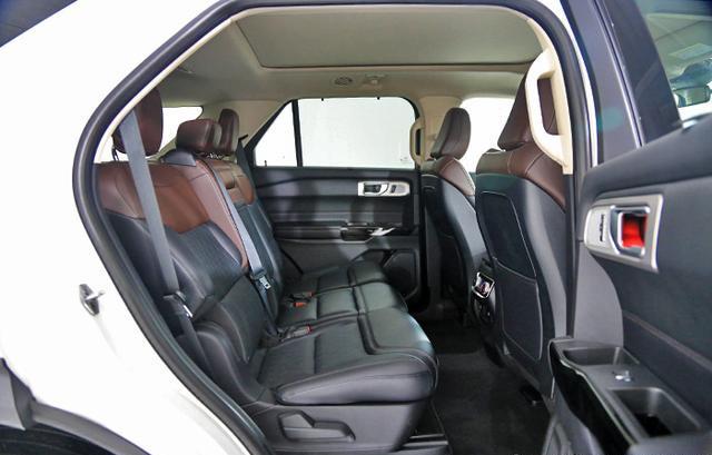 全新探险者实拍:30多万的纵置后驱中大型SUV,还有谁?