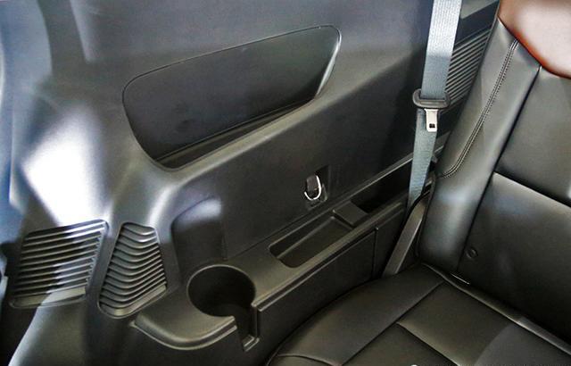 全新探险者实拍:30多万的纵置后驱中大型SUV,还有谁?