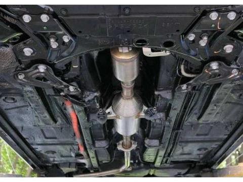 汽车的底盘怎么排查