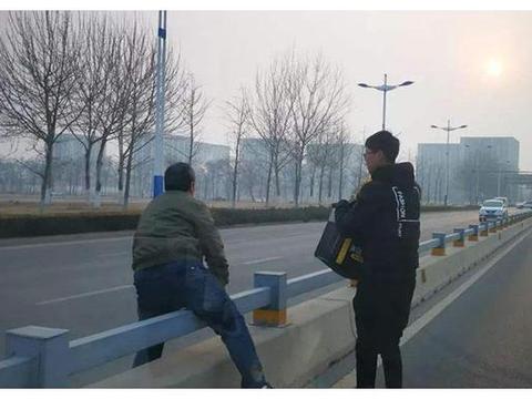 还记得音响超大声的那些车主么？开车5年，我才领会到他们的真意