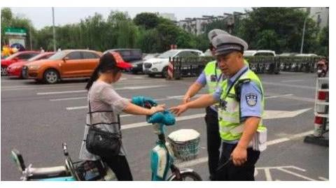 电动车“四禁”已实施，这类车禁止上路，抓到罚500后果自负