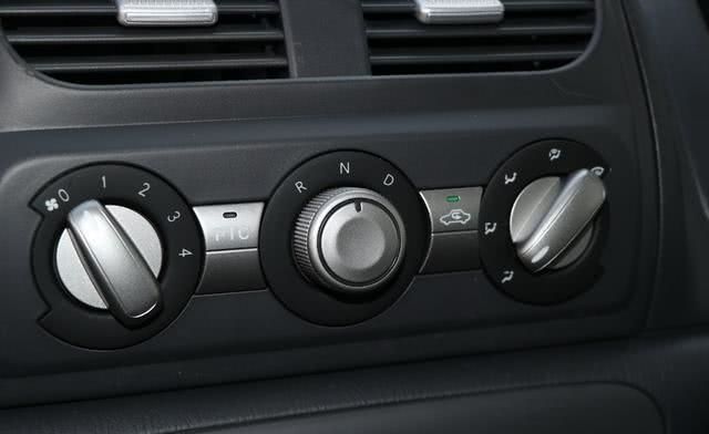 为啥一开空调车就跑不动？老司机：这3个地方不注意，车就坏了