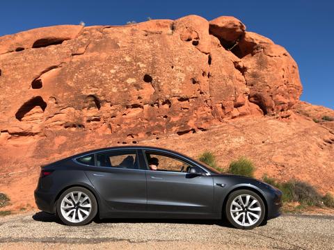 机器比人更安全！特斯拉发布2020第一季度车辆安全报告