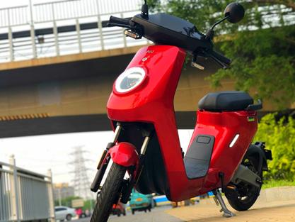 小牛电动直播发售国标旗舰MQi2 350万人“围观” 当晚订单3.3万