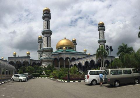 世界“最大私人住宅”，耗资105亿元，坐拥7000多辆豪车