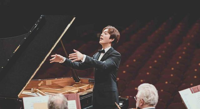 李云迪和郎朗2020世_李云迪和郎朗,一样的天才不一样的结局