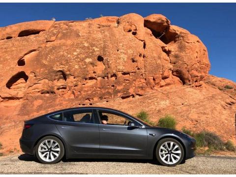 机器比人更安全！特斯拉发布2020第一季度车辆安全报告