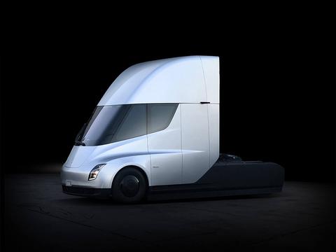 量产版续航将达966公里 特斯拉Semi推迟交付时间至2021年