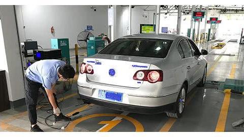 首批新能源现况如何？二手车三四万没人买，省下的油钱全花光