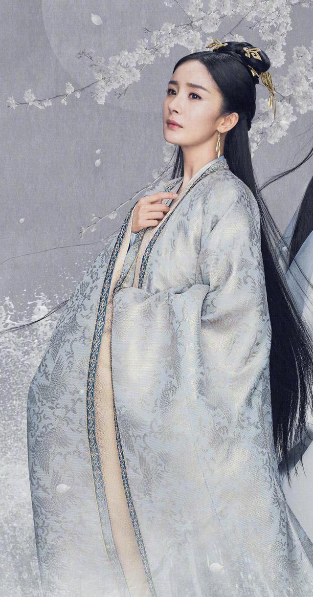 杨幂陈伟霆新戏放大招男女主双人海报配一脸杨幂古装美颜暴击