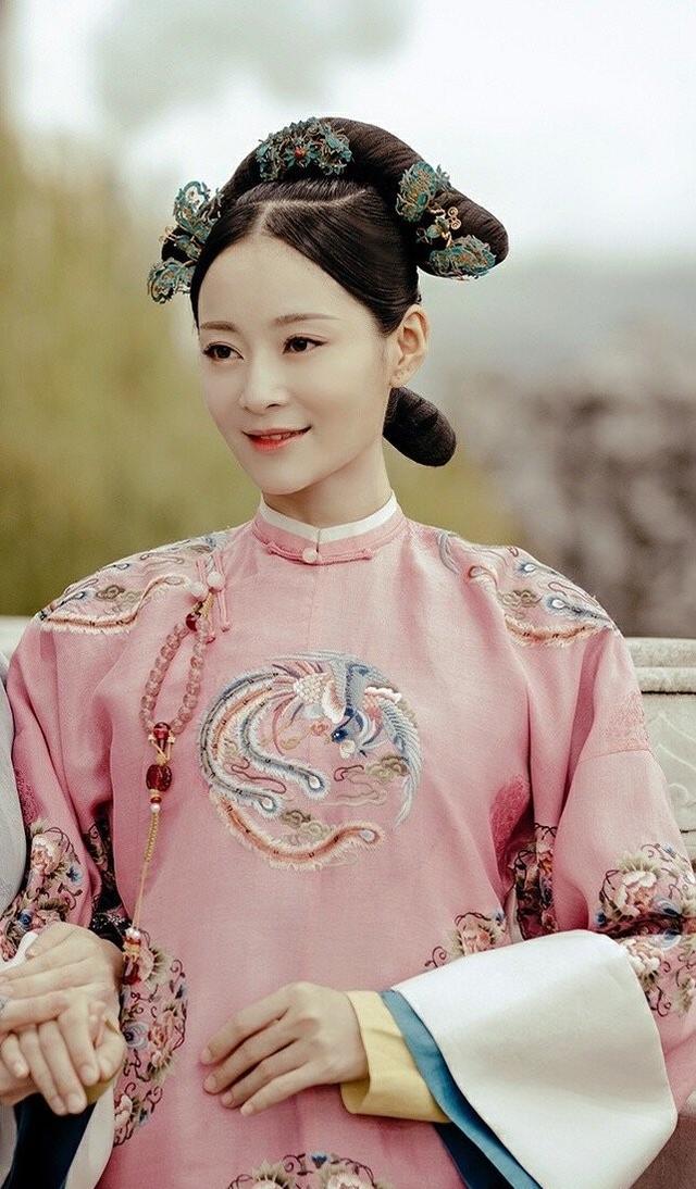 《清平乐》开篇全是熟脸,认出车晓,认出纯妃凌玲,没认出吕秀才