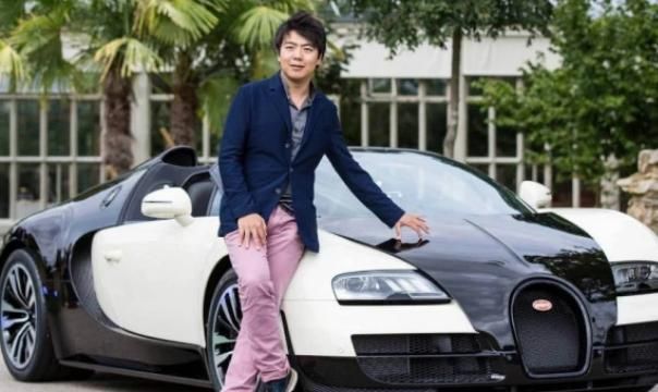 娶小12岁混血娇妻,布加迪为他定制超跑
