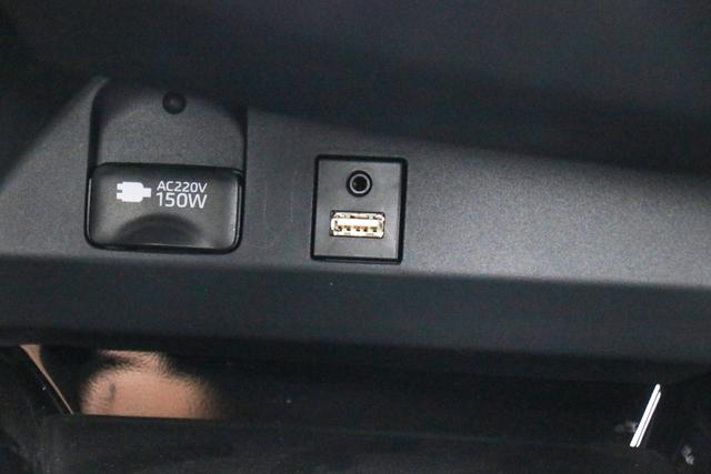 动静皆宜,NEDC续航400km,场地试驾一汽丰田奕泽IZOA E进擎