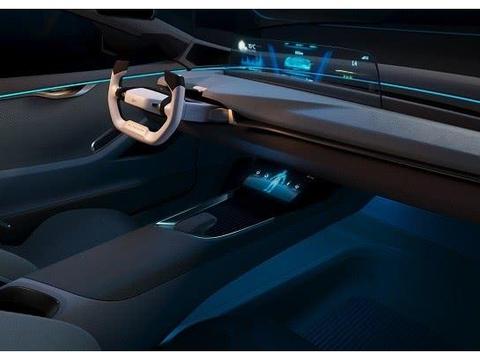 5G互联＋L4级自动驾驶 威马Maven概念车首发