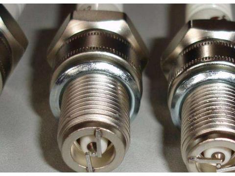 4S店最没用的3个保养项目，不仅没效果还浪费钱，专坑新手小白